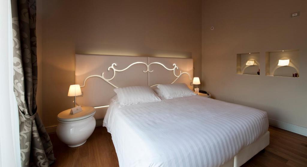 Classic Double Room,64407211:JPEG